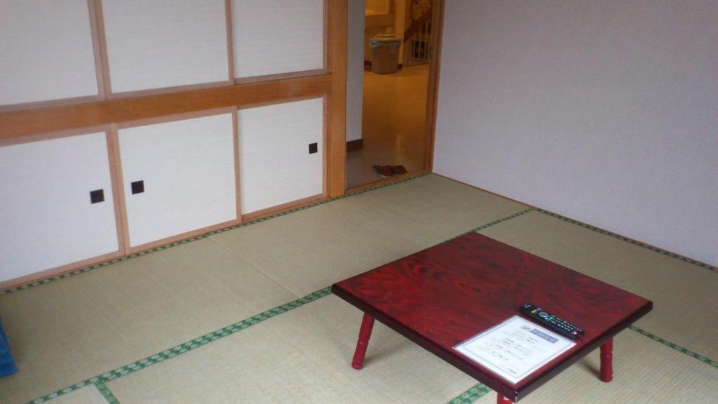 New Hakuginso Hotel NakaNakafurano Quarto foto
